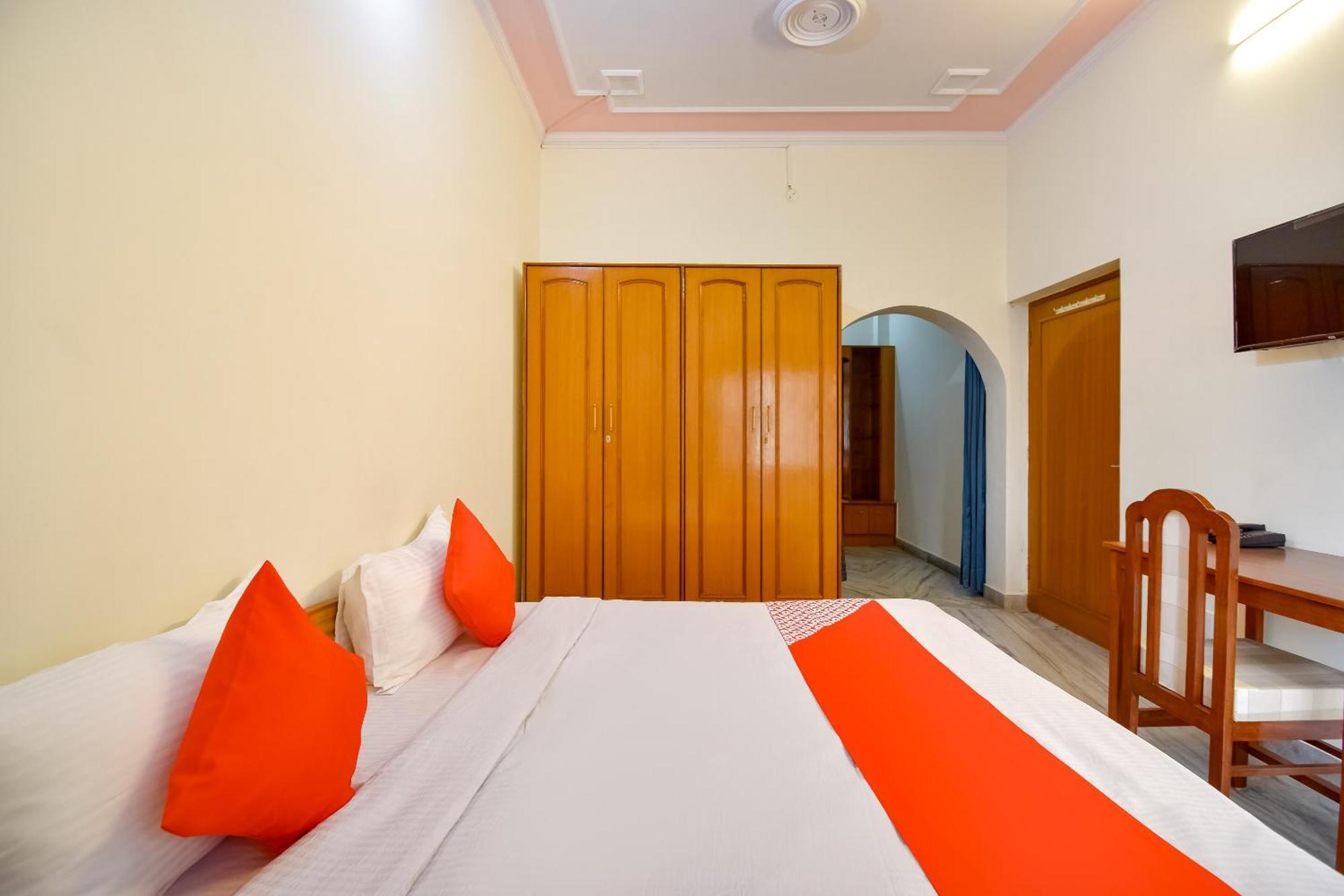 Hotel O Kusum Lodge Pandu Exterior photo