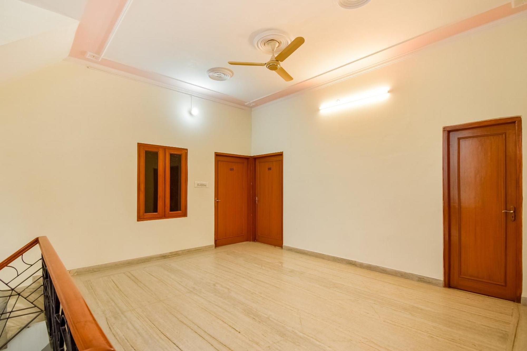 Hotel O Kusum Lodge Pandu Exterior photo